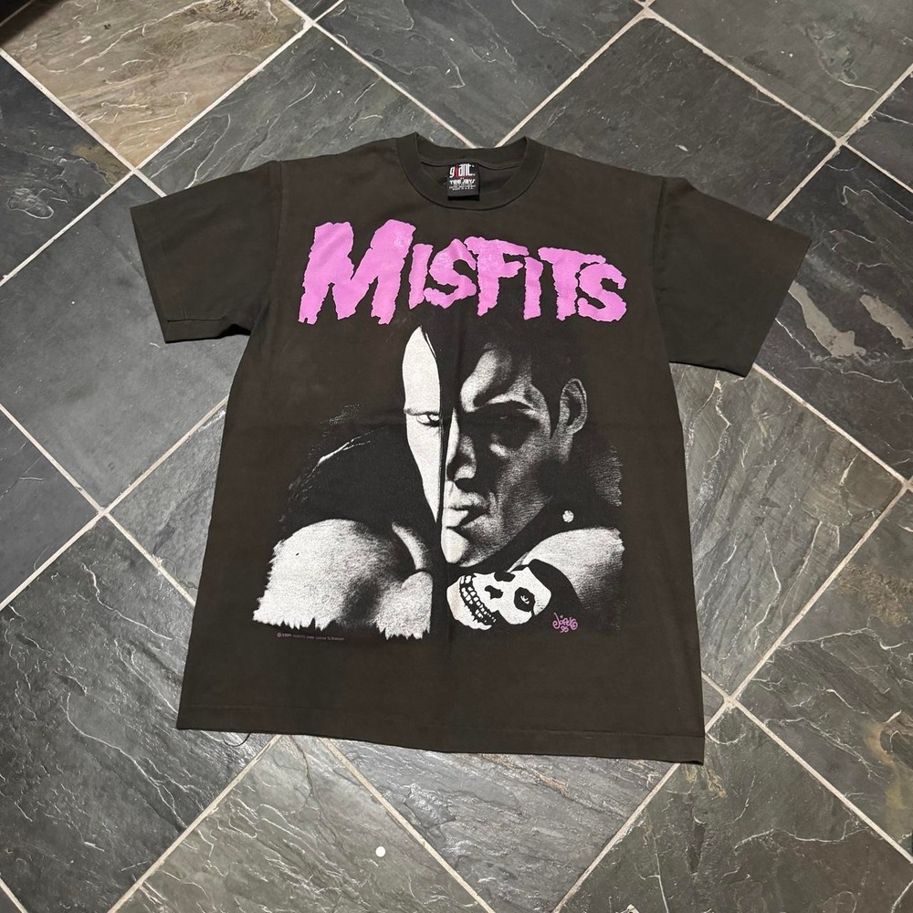 VINTAGE 1995 Misfits FADED black Graphic Tee GIANT TAG - Large - Picture 4 of 8
